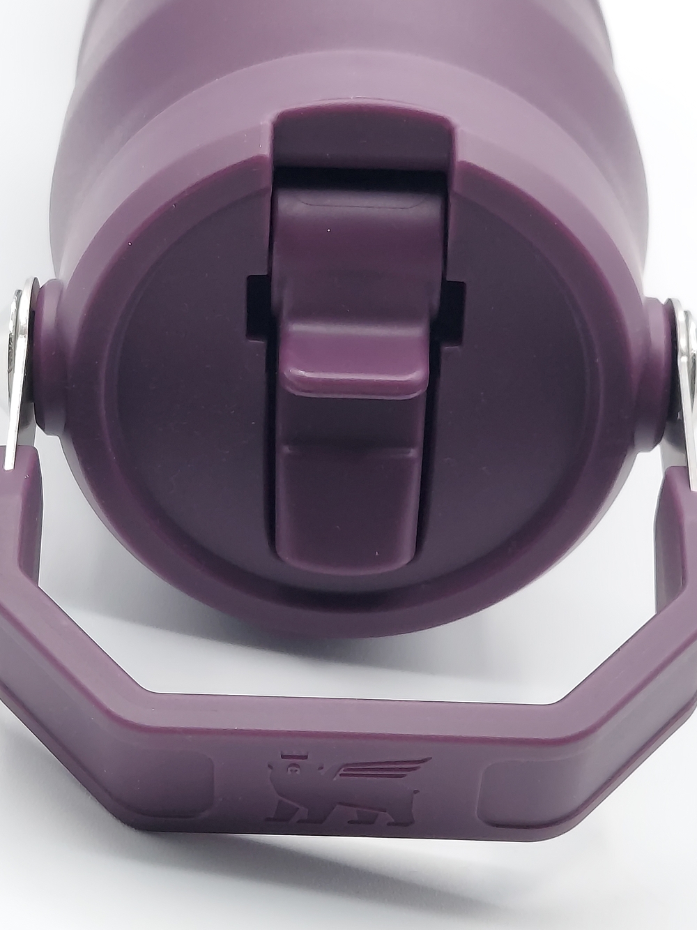 Stanley IceFlow Aerologht Flip Straw Bottle in Deep Plum 24oz - Picture 3 of 4